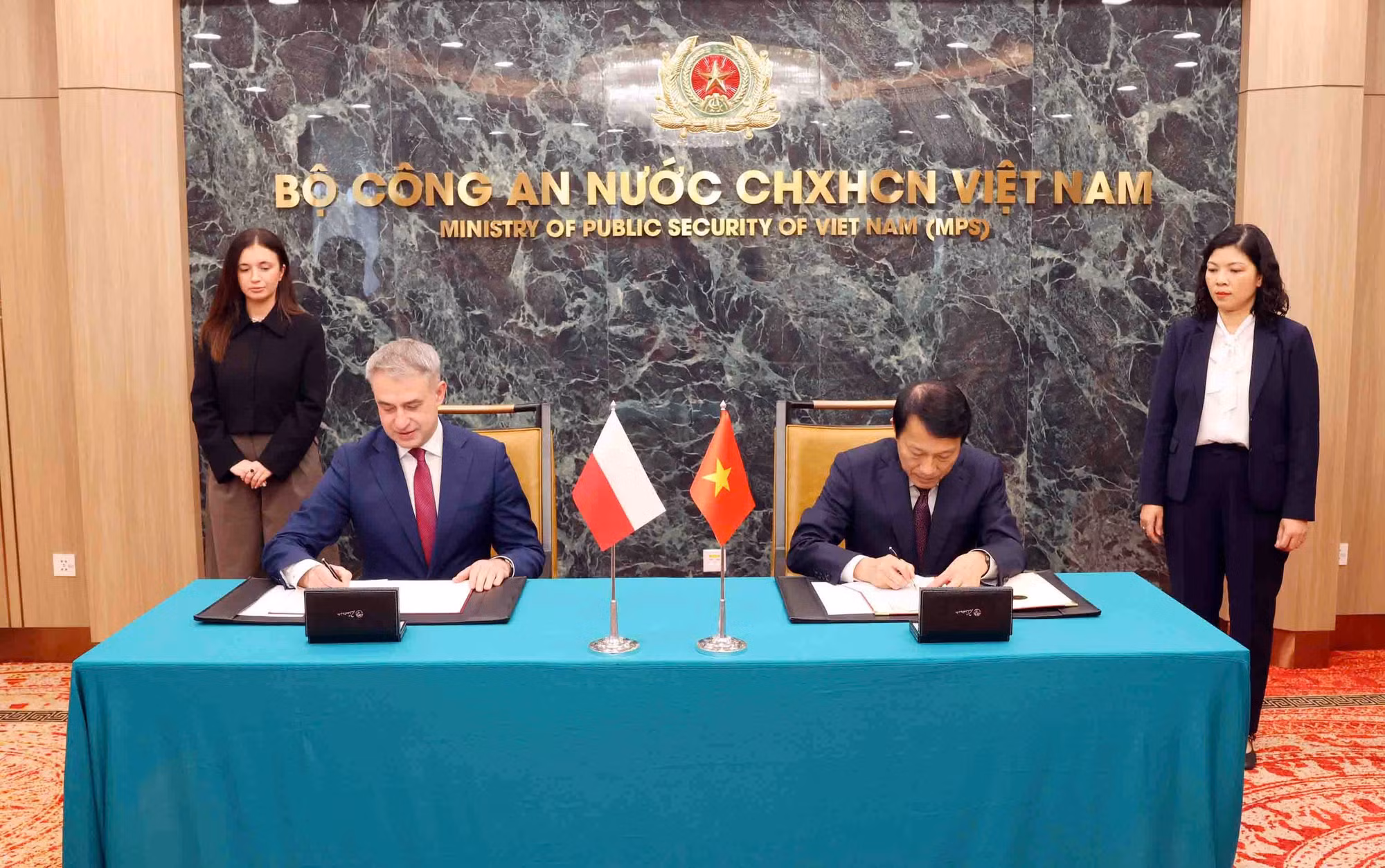 Việt Nam - Ba Lan tăng cường hợp tác trong lĩnh vực an ninh mạng -0