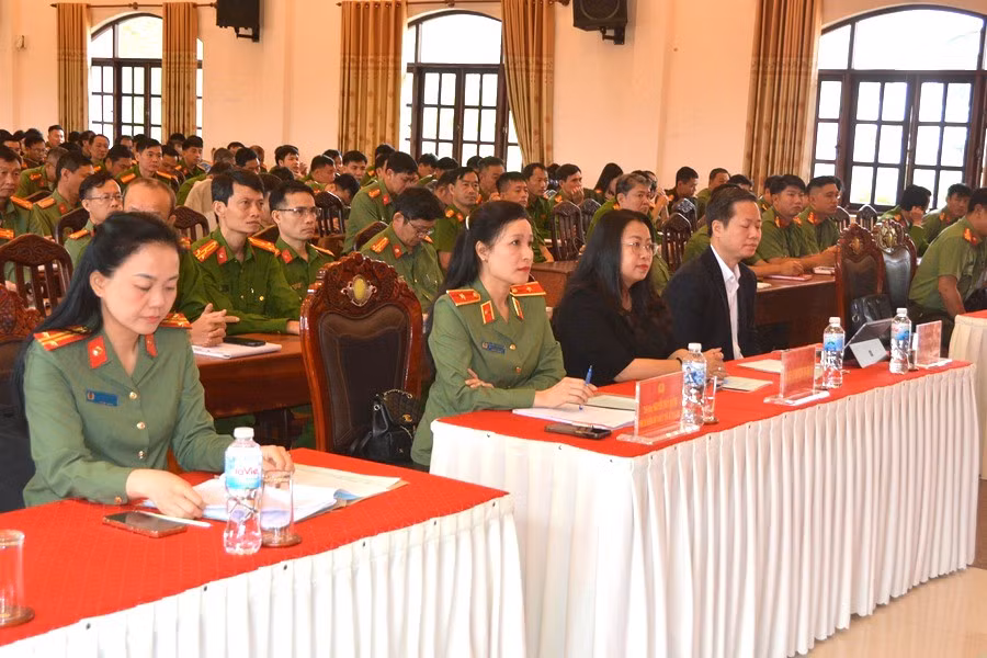 Kiểm tra Đảng trong CAND phải vững về nghiệp vụ, sắc bén về chuyên môn -0