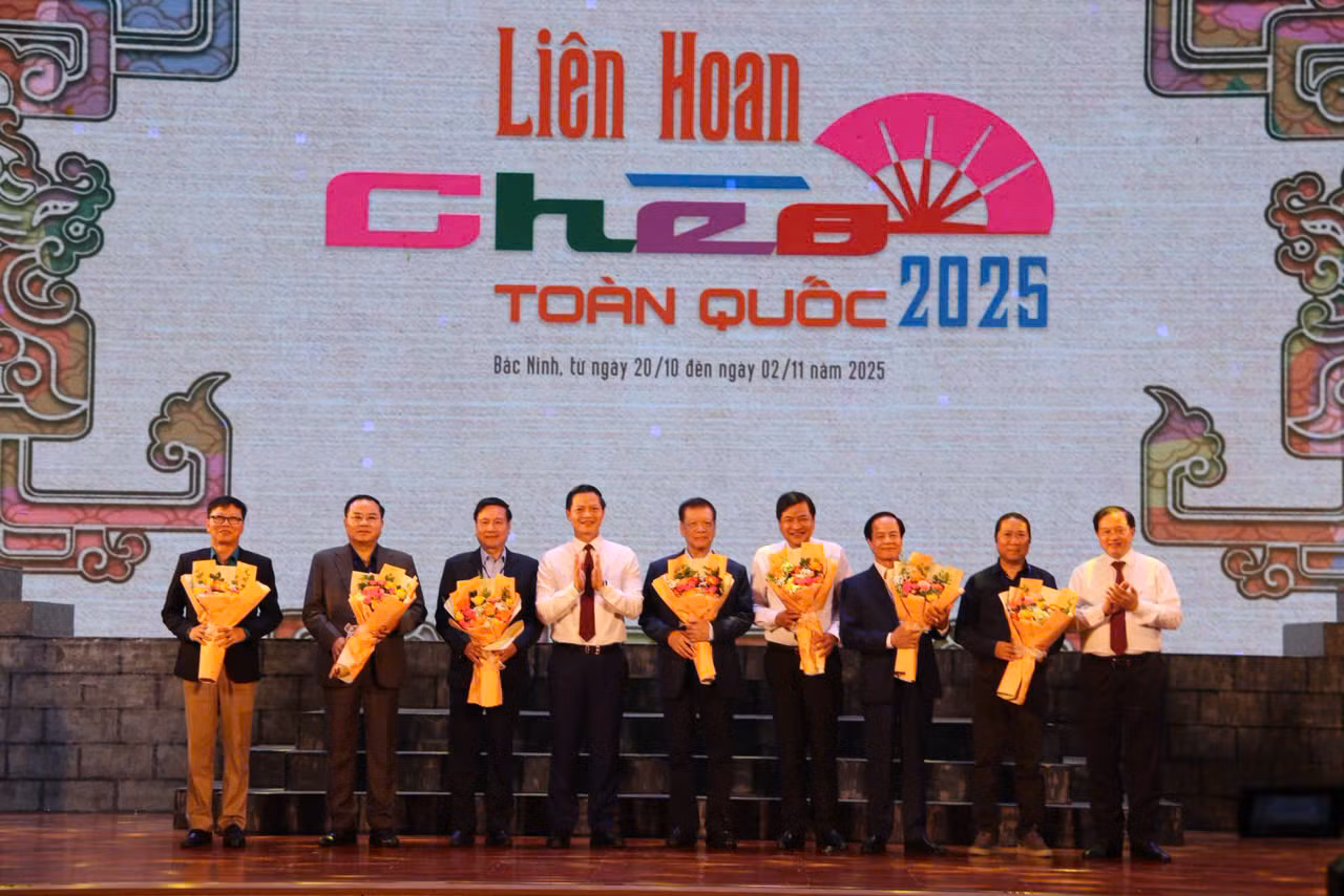Khai mạc Liên hoan Chèo toàn quốc năm 2025 tại Bắc Ninh -1