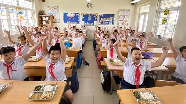 Hà Nội dự kiến thu phí trông giữ học sinh sau giờ học 12.000 đồng/giờ