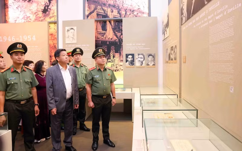 Bảo tàng Công an Hà Nội ứng dụng công nghệ số vào công tác bảo tồn, trưng bày và quảng bá di sản lịch sử -0