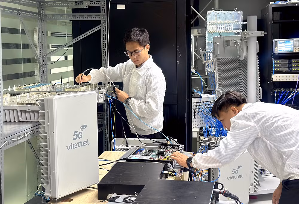 Lần đầu thiết bị viễn thông do Việt Nam sản xuất chinh phục “tiêu chuẩn vàng” toàn cầu -0