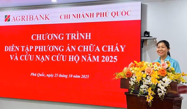 Agribank chi nhánh Phú Quốc tổ chức diễn tập PCCC năm 2025 -0