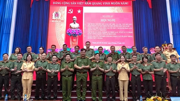 Tập huấn, tuyên truyền các văn bản quy phạm pháp luật trong CAND