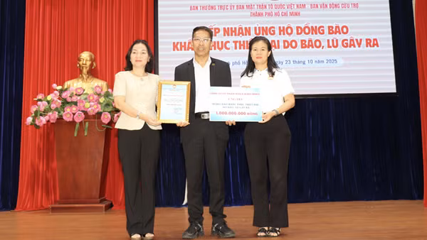 Hơn 13 nghìn lượt ủng hộ đồng bào bị ảnh hưởng bão lũ số tiền hơn 145 tỷ đồng