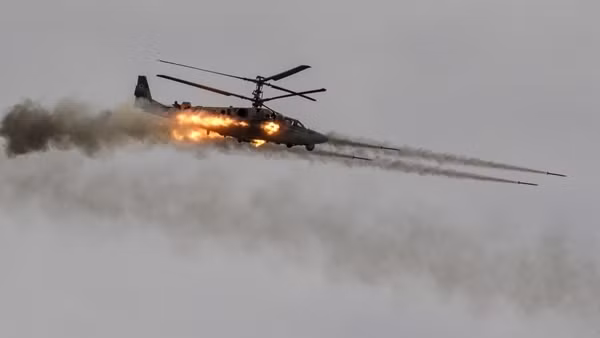 Ukraine tập kích UAV, loạt sân bay ở Nga dừng hoạt động