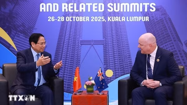 Thủ tướng Phạm Minh Chính gặp lãnh đạo các nước nhân Hội nghị Cấp cao ASEAN