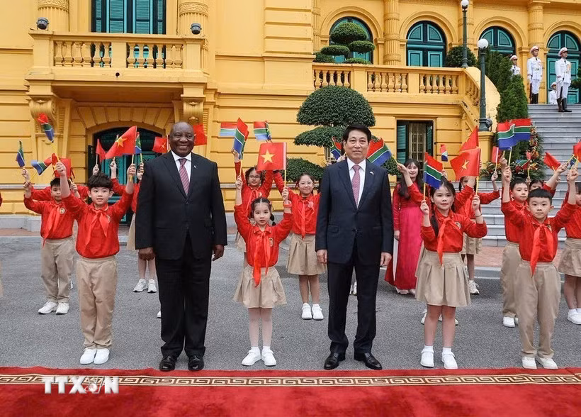 Chủ tịch nước Lương Cường chủ trì Lễ đón cấp Nhà nước Tổng thống Nam Phi -0