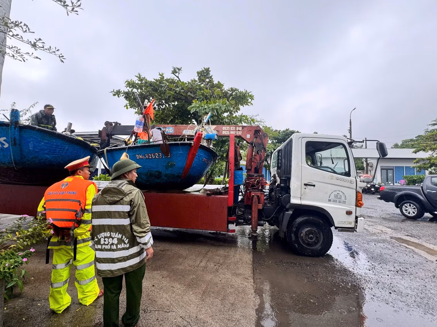 Đà Nẵng kích hoạt cấp độ cao nhất ứng phó bão số 12, huy động 300 xuồng sẵn sàng cứu hộ, đề nghị dự trữ lương thực -0