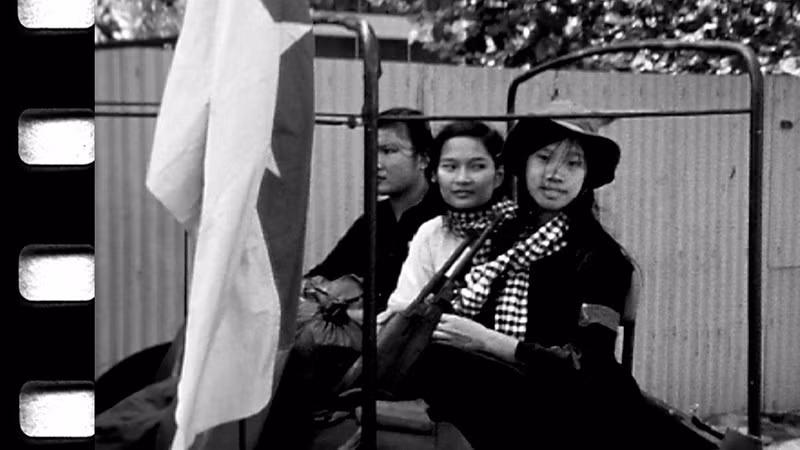 Phim tài liệu tìm đường ra rạp -0