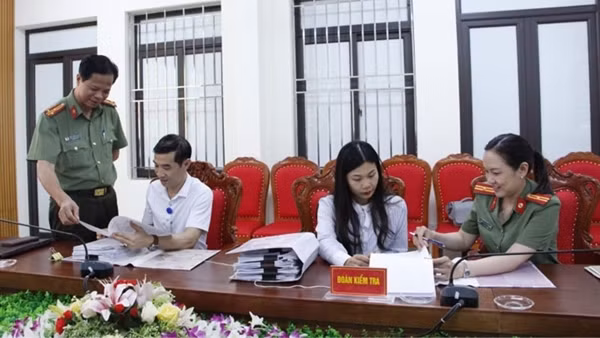 Hoàn thiện pháp luật về bảo vệ bí mật nhà nước