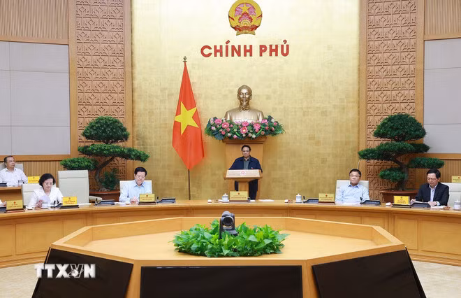 Thủ tướng: Khắc phục ngay việc cán bộ ở cơ sở thiếu 4 loại kiến thức -0