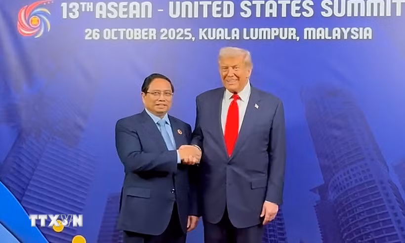 Thủ tướng Phạm Minh Chính gặp Tổng thống Hoa Kỳ Donald Trump -0