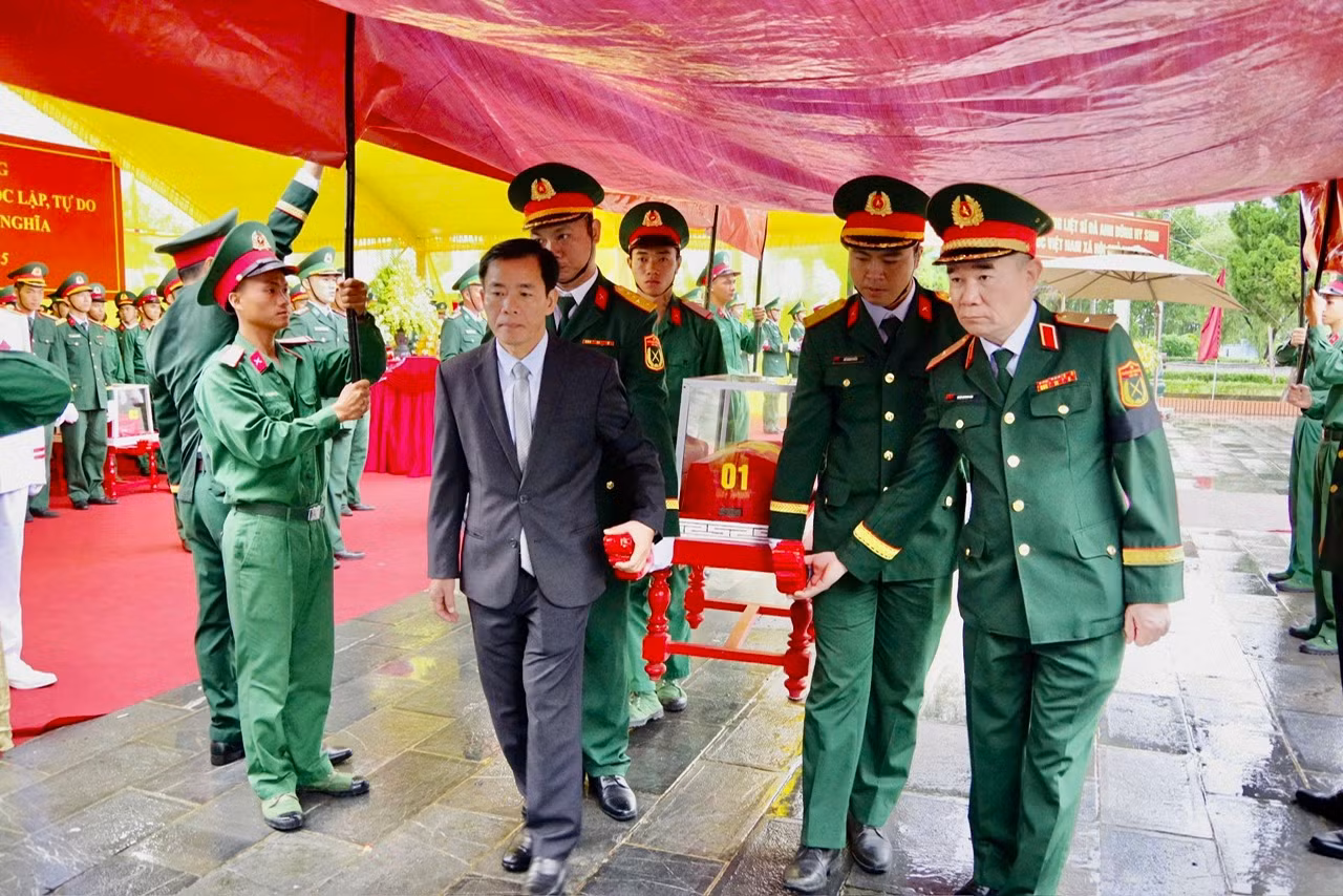 Truy điệu, an táng 34 hài cốt liệt sĩ được tìm thấy ở khu vực Thành cổ Quảng Trị