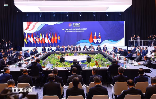Thủ tướng Phạm Minh Chính dự Hội nghị cấp cao ASEAN+3 lần thứ 28 -1