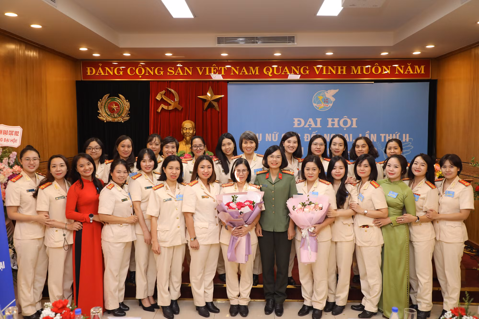 Phụ nữ Cục Đối ngoại viết tiếp hành trình cống hiến -0