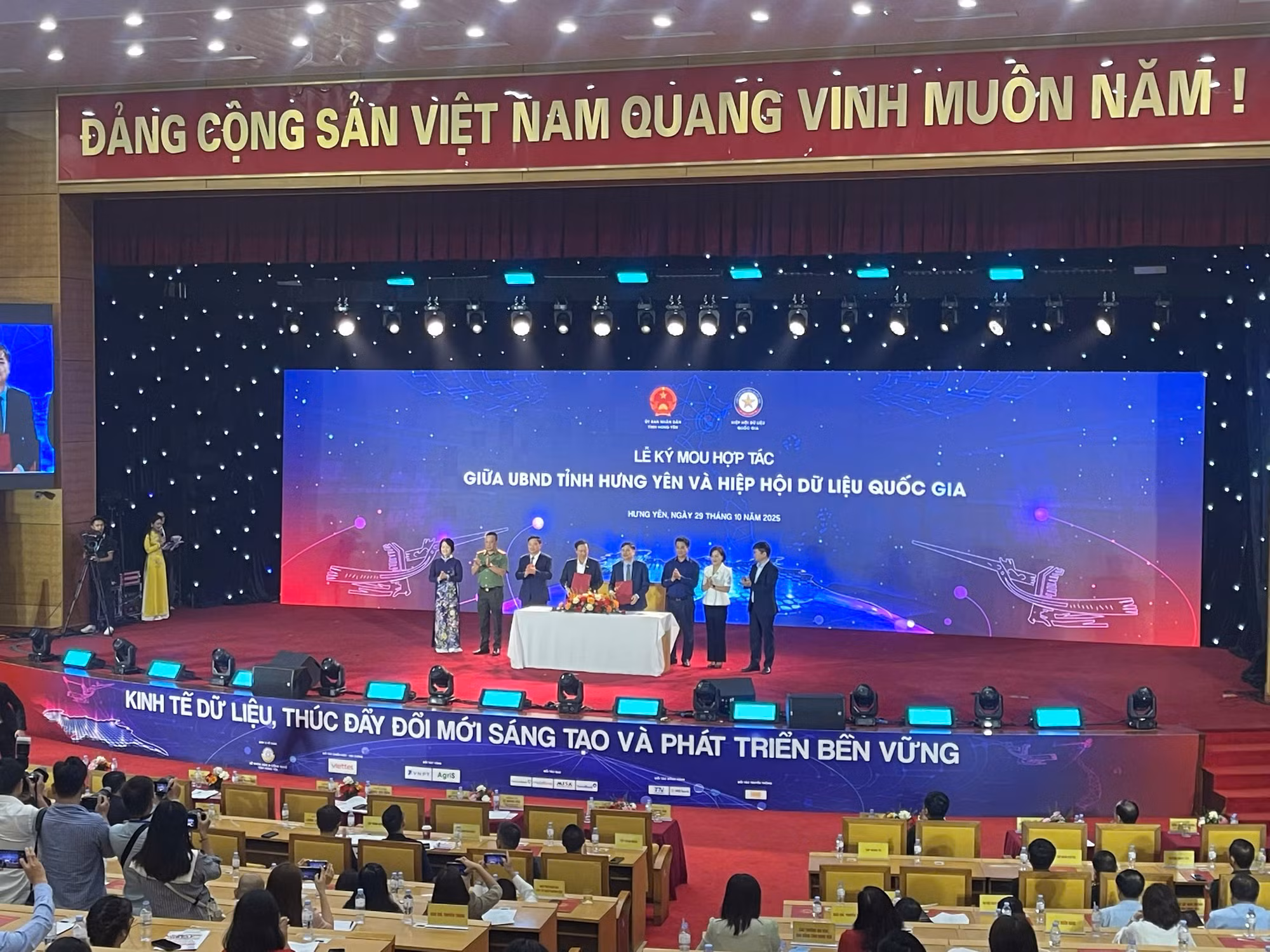 Hưng Yên: Kinh tế dữ liệu, thúc đẩy đổi mới sáng tạo và phát triển bền vững -0