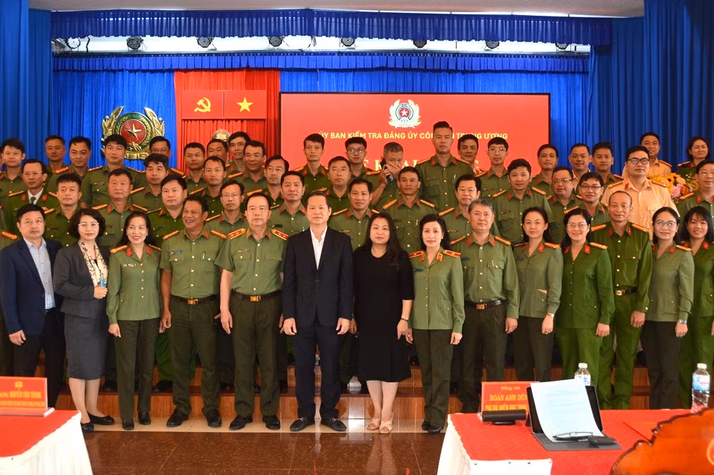 Kiểm tra Đảng trong CAND phải vững về nghiệp vụ, sắc bén về chuyên môn -0