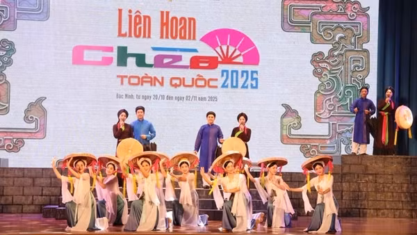 Khai mạc Liên hoan Chèo toàn quốc năm 2025 tại Bắc Ninh