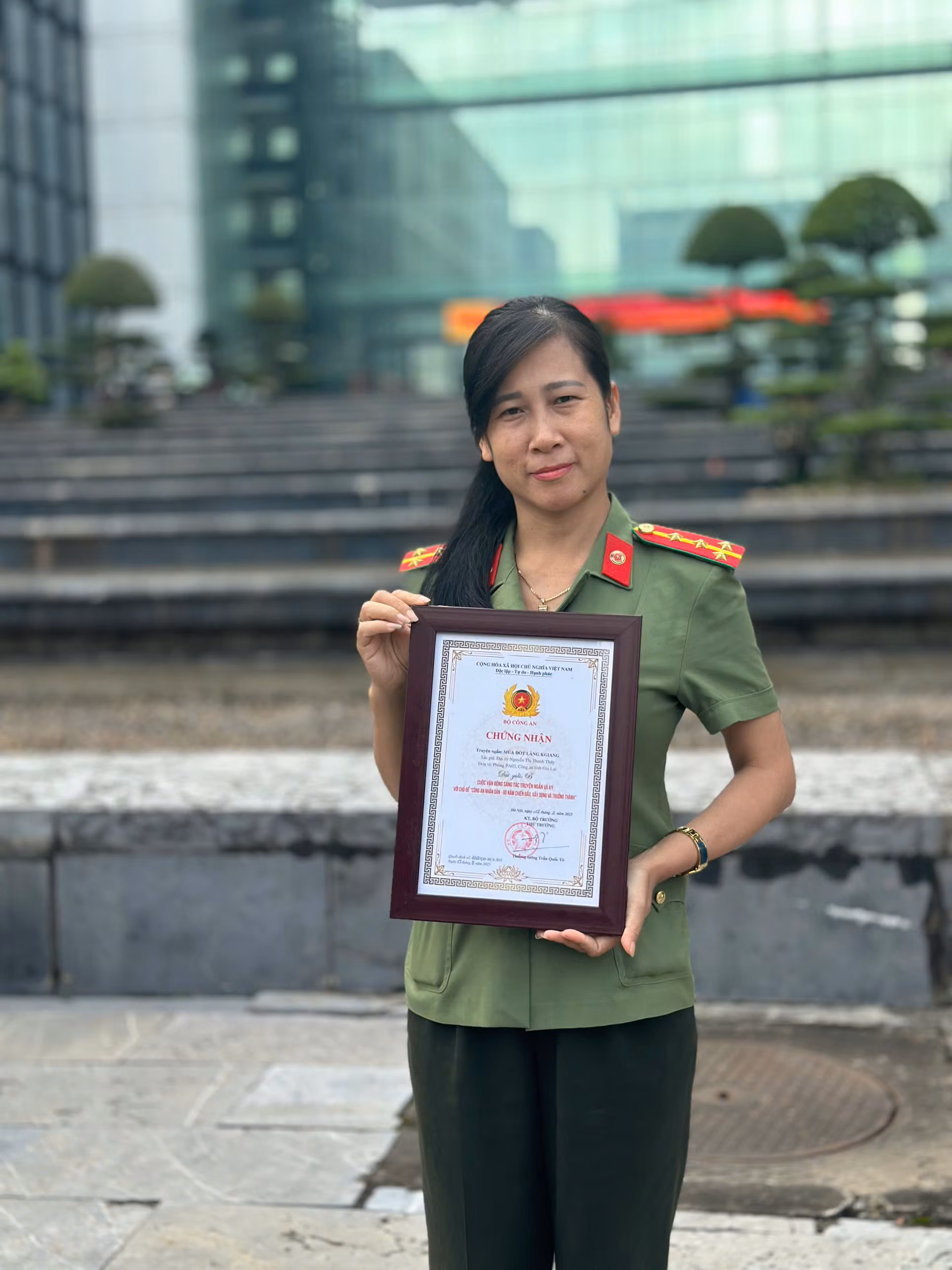 Đại úy Nguyễn Thị Thanh Thúy: Ngàn xa thẳm xanh thanh âm ký ức -1
