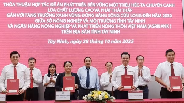 Ký kết thỏa thuận hợp tác giữa Sở NN&MT Tây Ninh với các Chi nhánh Agribank trên địa bàn