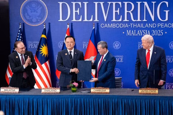 Xung quanh chuyến công du châu Á của Tổng thống Mỹ Donald Trump