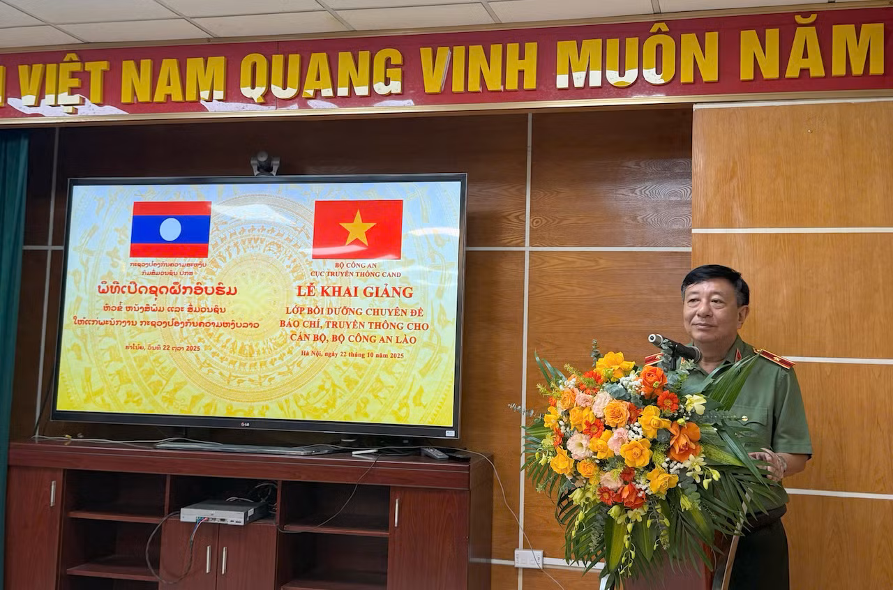 Nâng cao nghiệp vụ báo chí, truyền thông cho cán bộ, Bộ Công an Lào -0