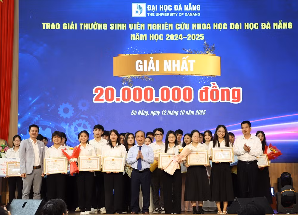 Đại học Đà Nẵng: Gieo hạt giống, ươm mầm tài năng khoa học trẻ -0