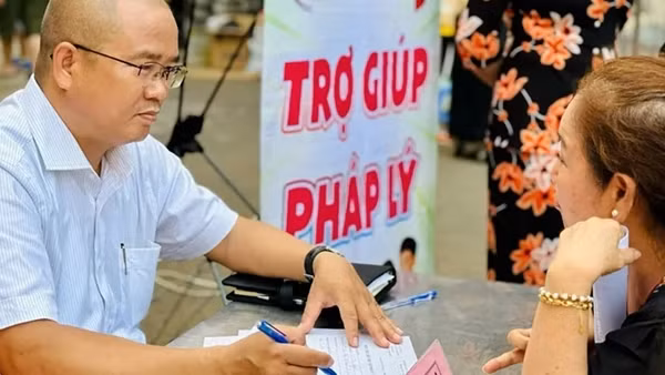 Hướng tới dịch vụ công trực tuyến toàn trình trong lĩnh vực trợ giúp pháp lý