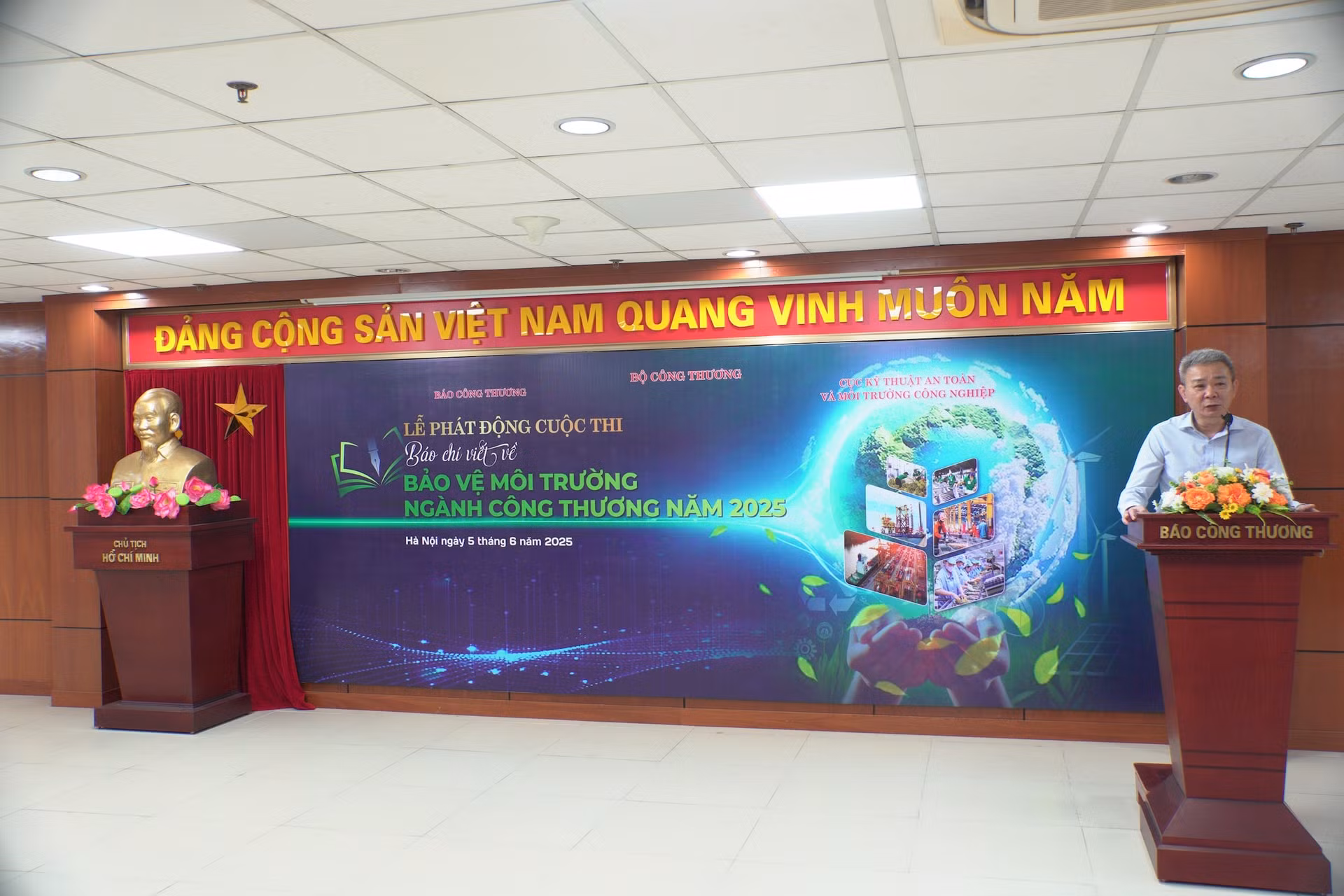 Phát động cuộc thi báo chí viết về bảo vệ môi trường ngành Công Thương 2025 -0