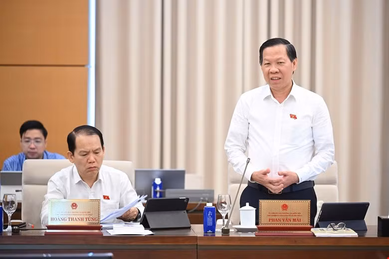 Việc cấm ép học thêm nhằm buộc giáo viên hoàn thành hết trách nhiệm công vụ của mình -0