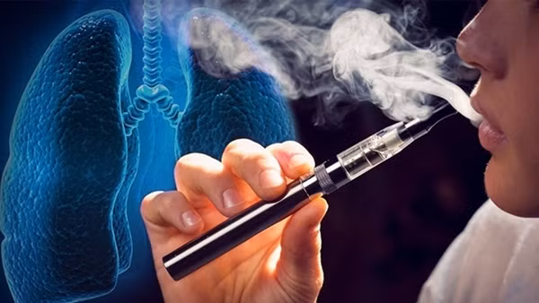 Học sinh lớp 8 nhập viện cấp cứu vì ngộ độc thuốc lá điện tử