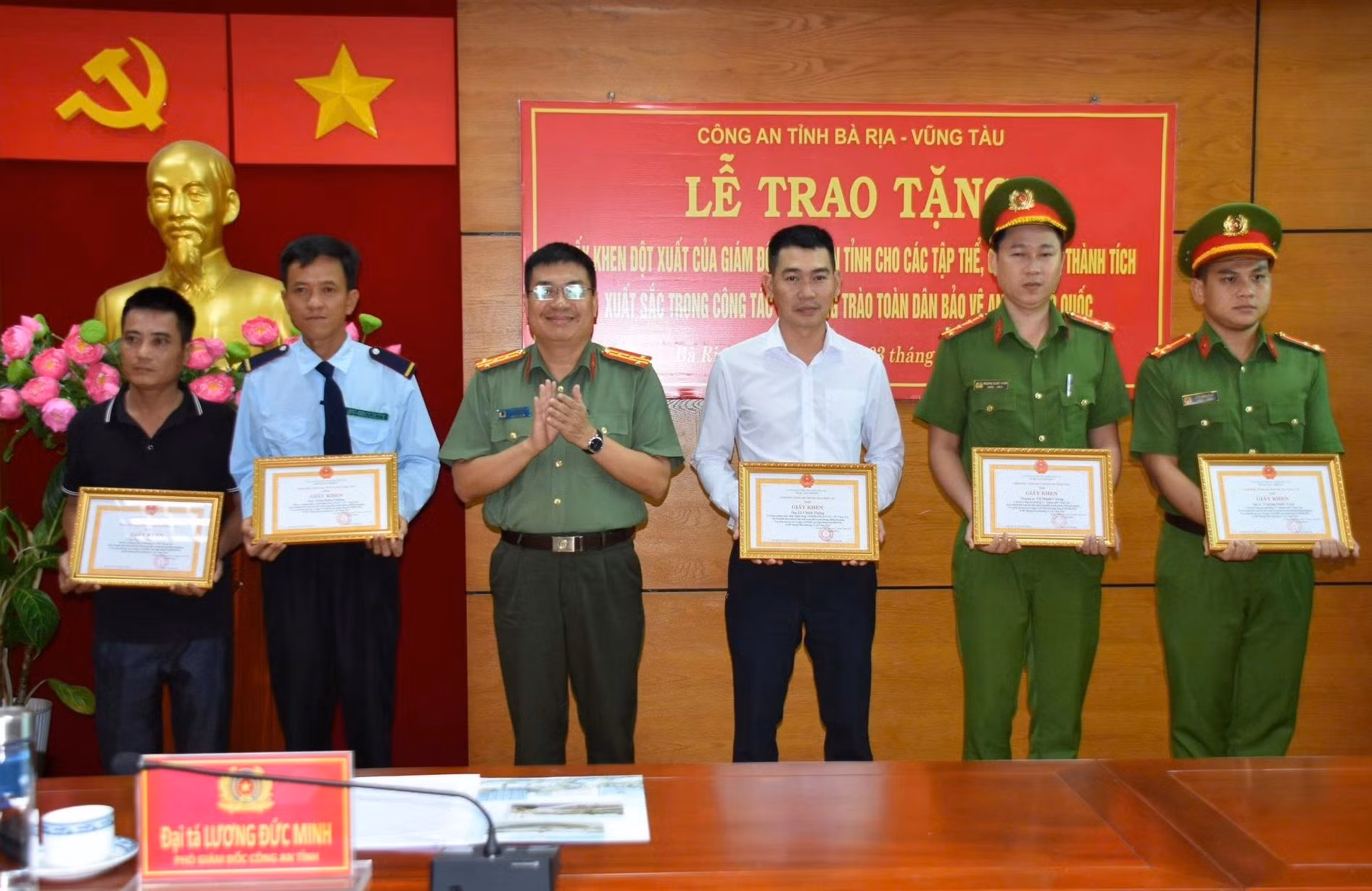 Công an tỉnh Bà Rịa-Vũng Tàu khen thưởng tập thể, cá nhân xuất sắc trong phòng chống tội phạm -0