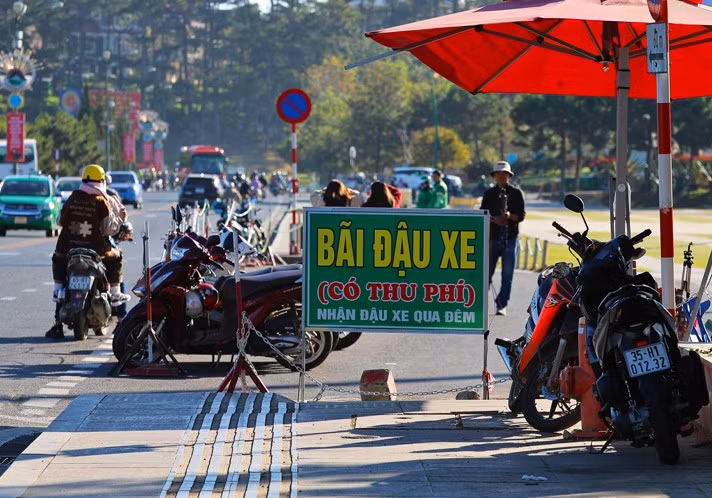 Thu hồi 4 bãi giữ xe “tai tiếng” trong nội ô Đà Lạt -0