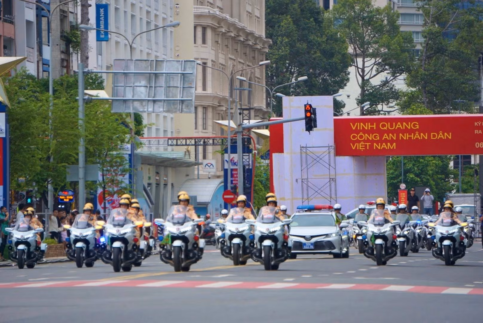 Tập luyện các tình huống nghiệp vụ trong Chương trình “Vinh quang Công an nhân dân Việt Nam” -4