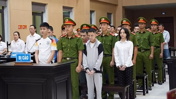 31 bị cáo lừa đảo tại&nbsp;đặc khu kinh tế Tam giác vàng lĩnh án