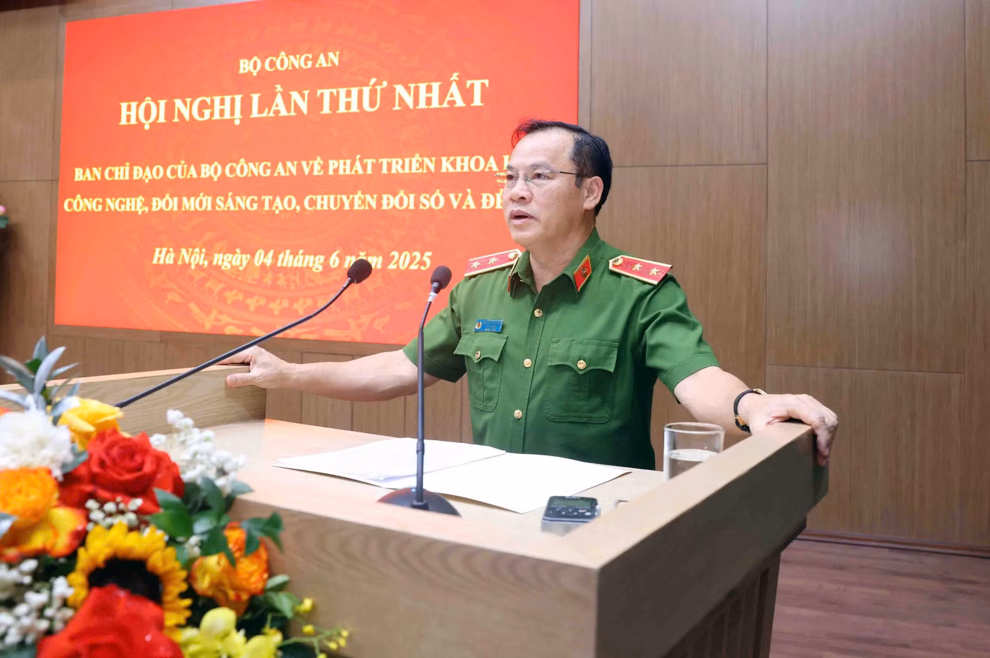 Bộ Công an tiền phong, gương mẫu đi đầu, đột phá trong triển khai Nghị quyết 57 -0
