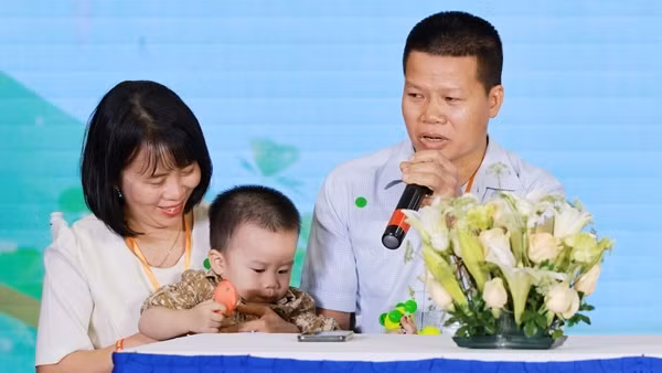 Hạnh phúc lớn lao của gần 70 cặp vợ chồng vô sinh nghèo