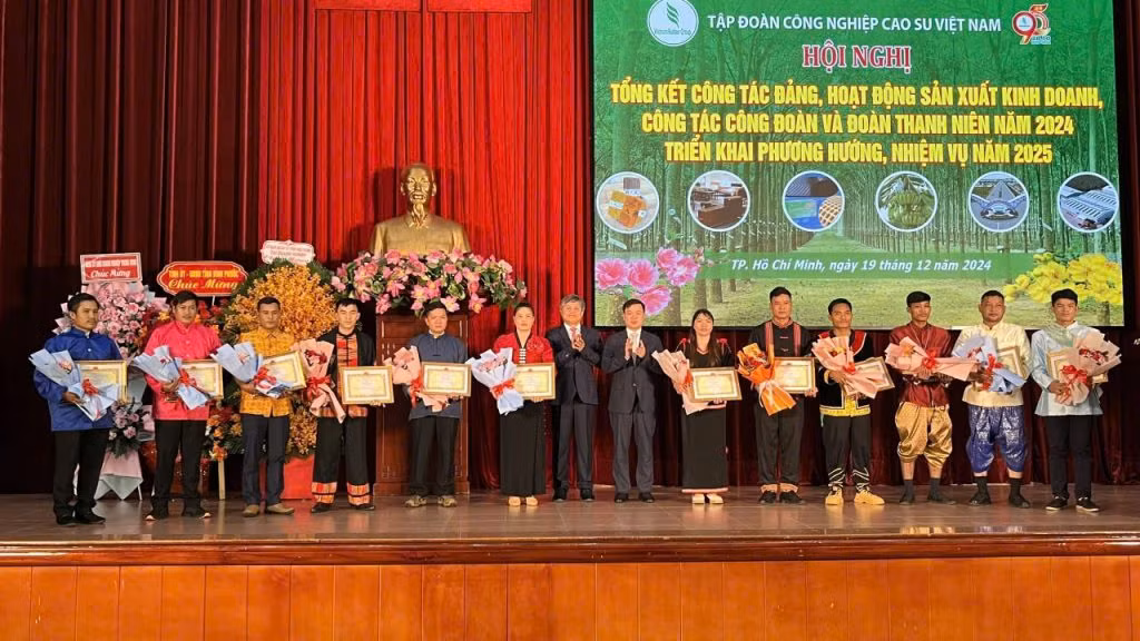 “Người thợ trẻ giỏi” giữa đại ngàn Tây Bắc -0