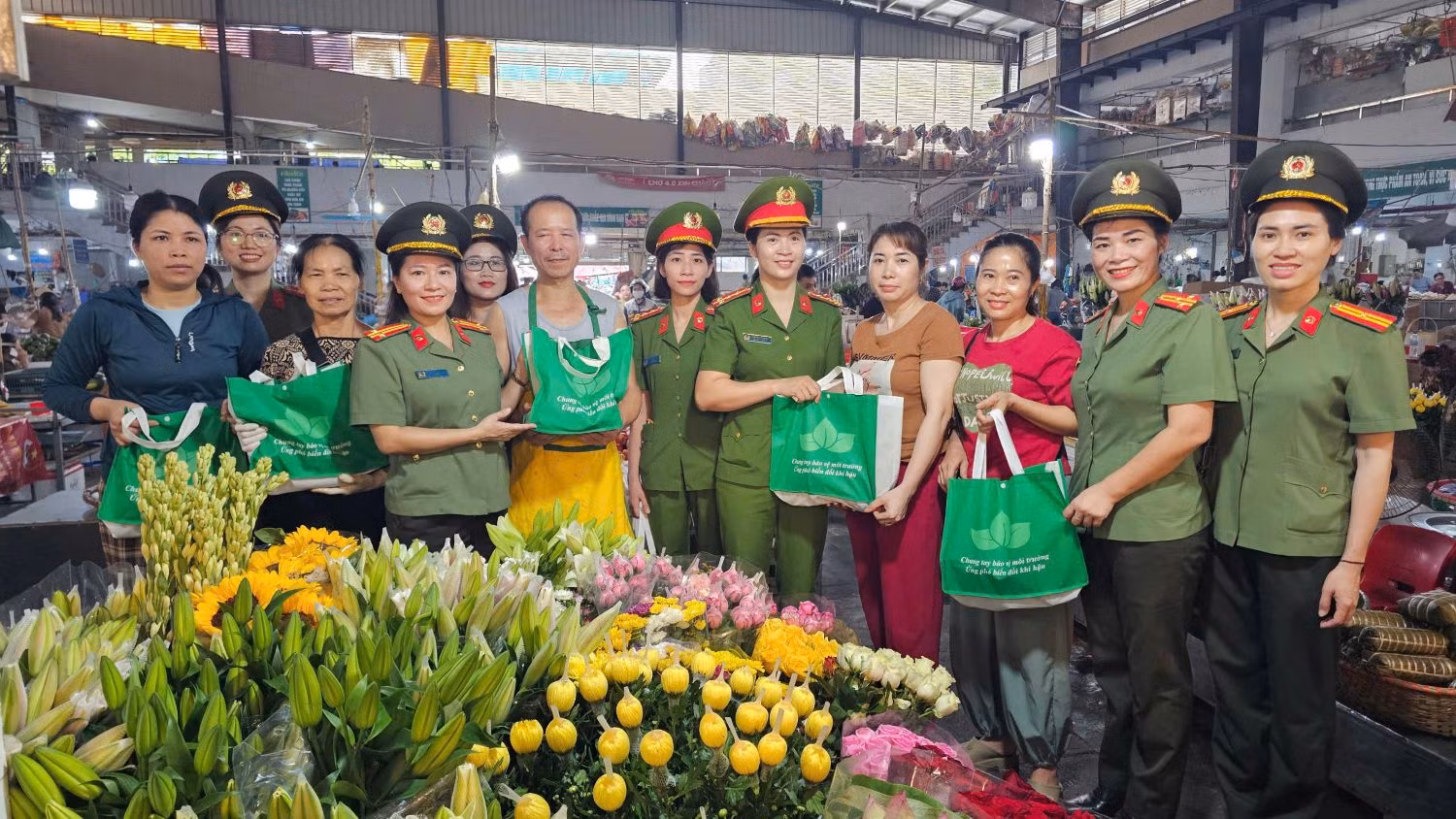 Lễ phát động Tháng hành động vì môi trường năm 2025 -0