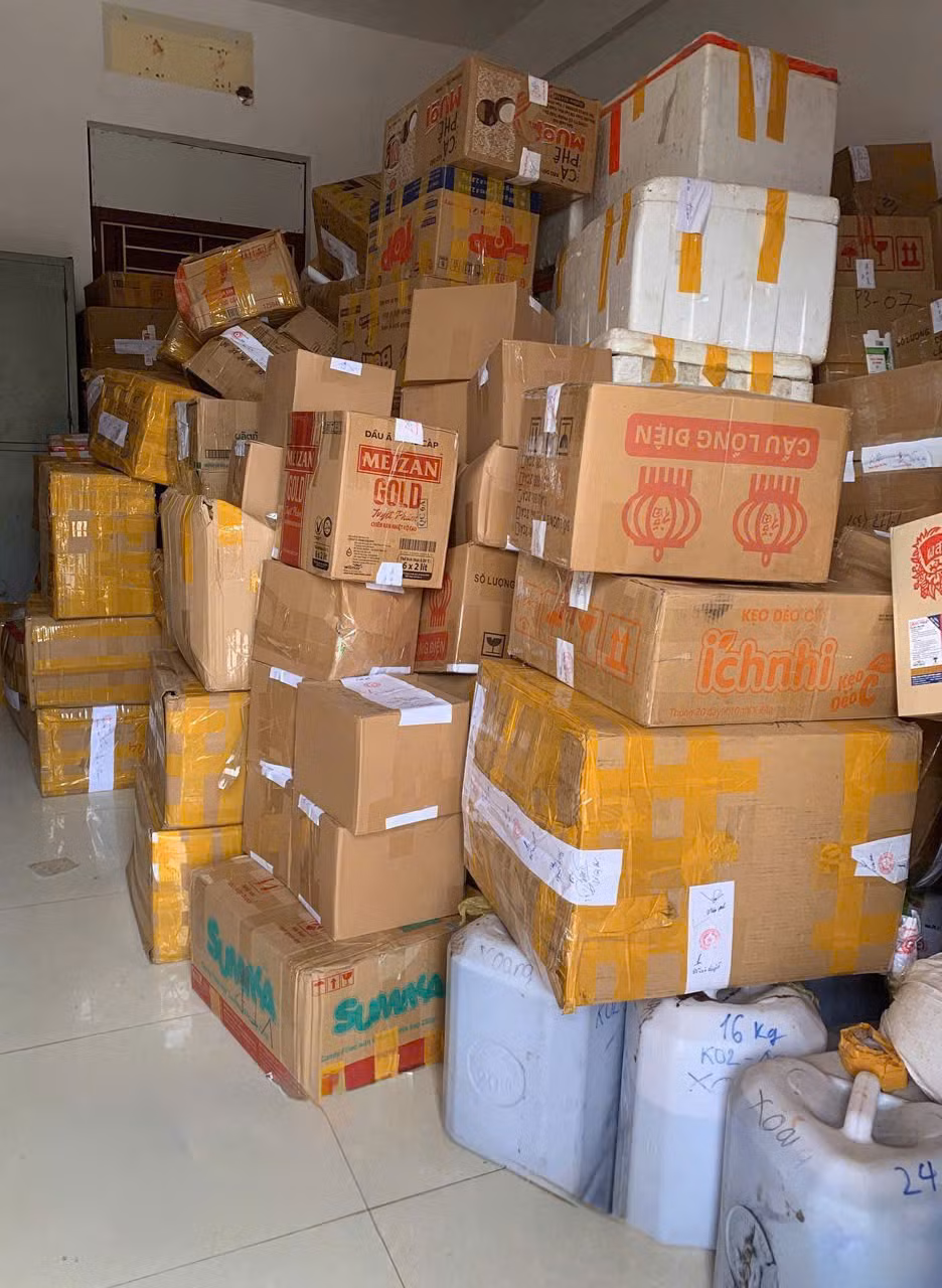 Phanh phui đường dây sản xuất 12 sản phẩm thực phẩm chức năng giả -0
