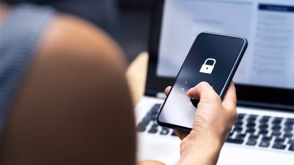 Singapore: Cứ 10 phút có 1 nạn nhân của lừa đảo online
