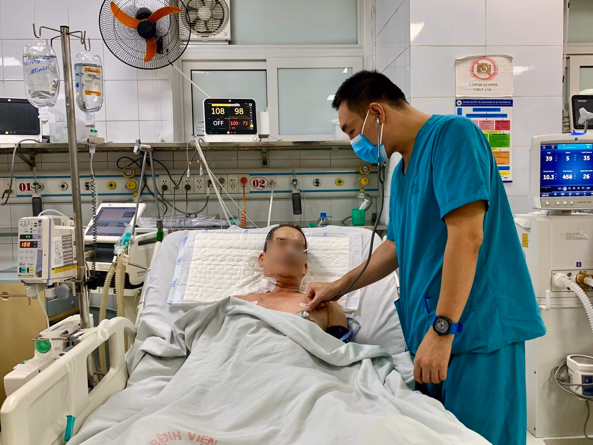 Cứu sống người đàn ông bị ngừng tim do nhồi máu cơ tim cấp -0