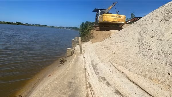 Ngăn đầu cơ, trục lợi khiến giá cát “phi mã”