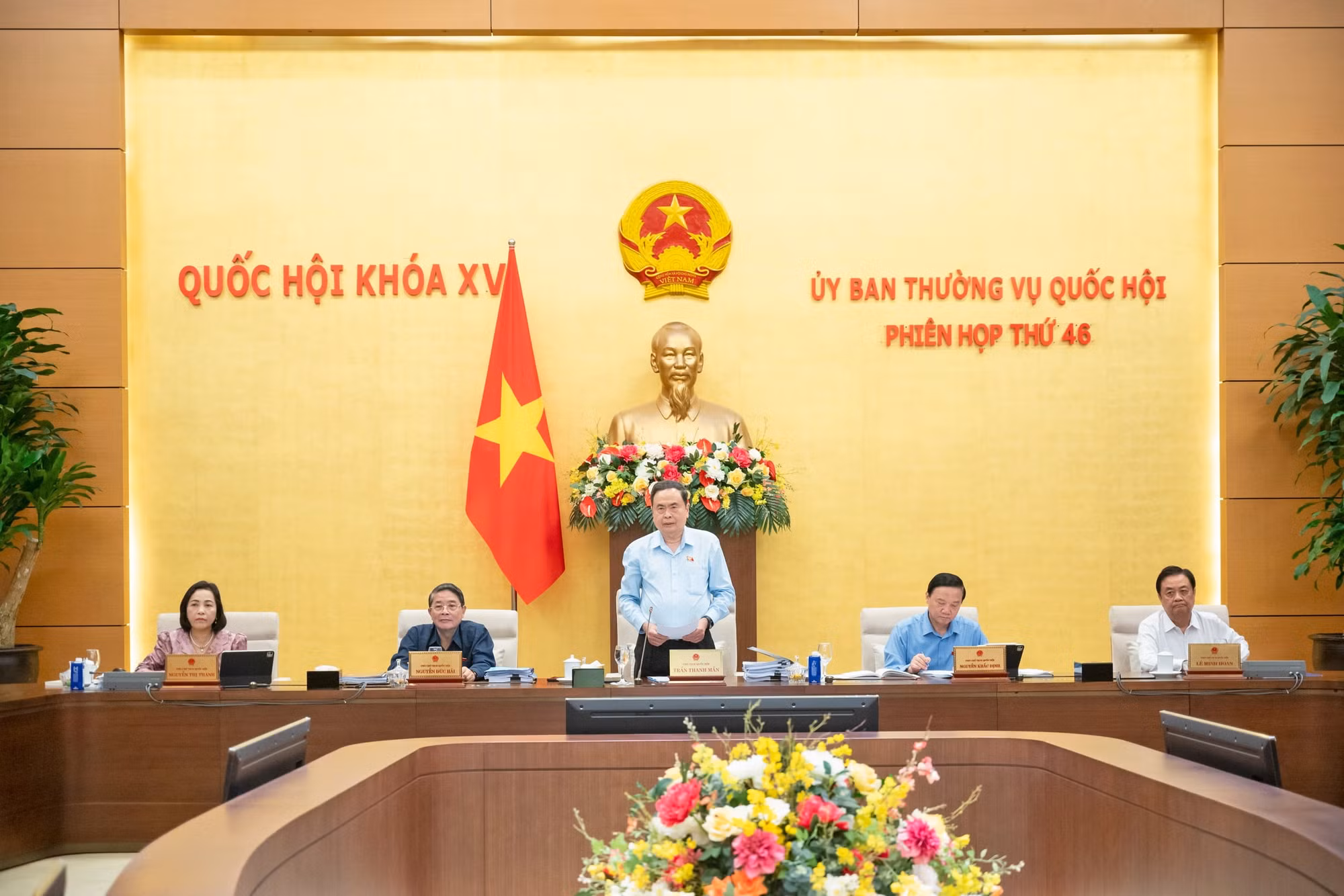 Uỷ ban Thường vụ Quốc hội xem xét nhiều nội dung quan trọng chuẩn bị cho đợt 2 Kỳ họp thứ 9 -0