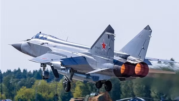 Ukraine tuyên bố tấn công thêm căn cứ Nga, đánh trúng 2 tiêm kích