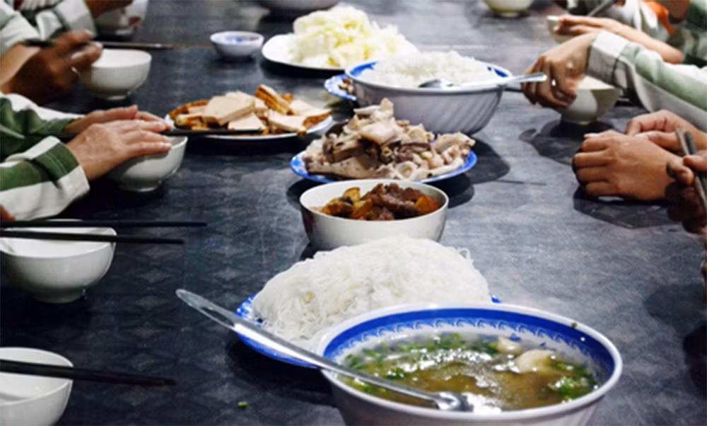 Vở bi hài kịch của những kẻ ngụy biện đấu tranh cho “dân chủ”, “nhân quyền” -0