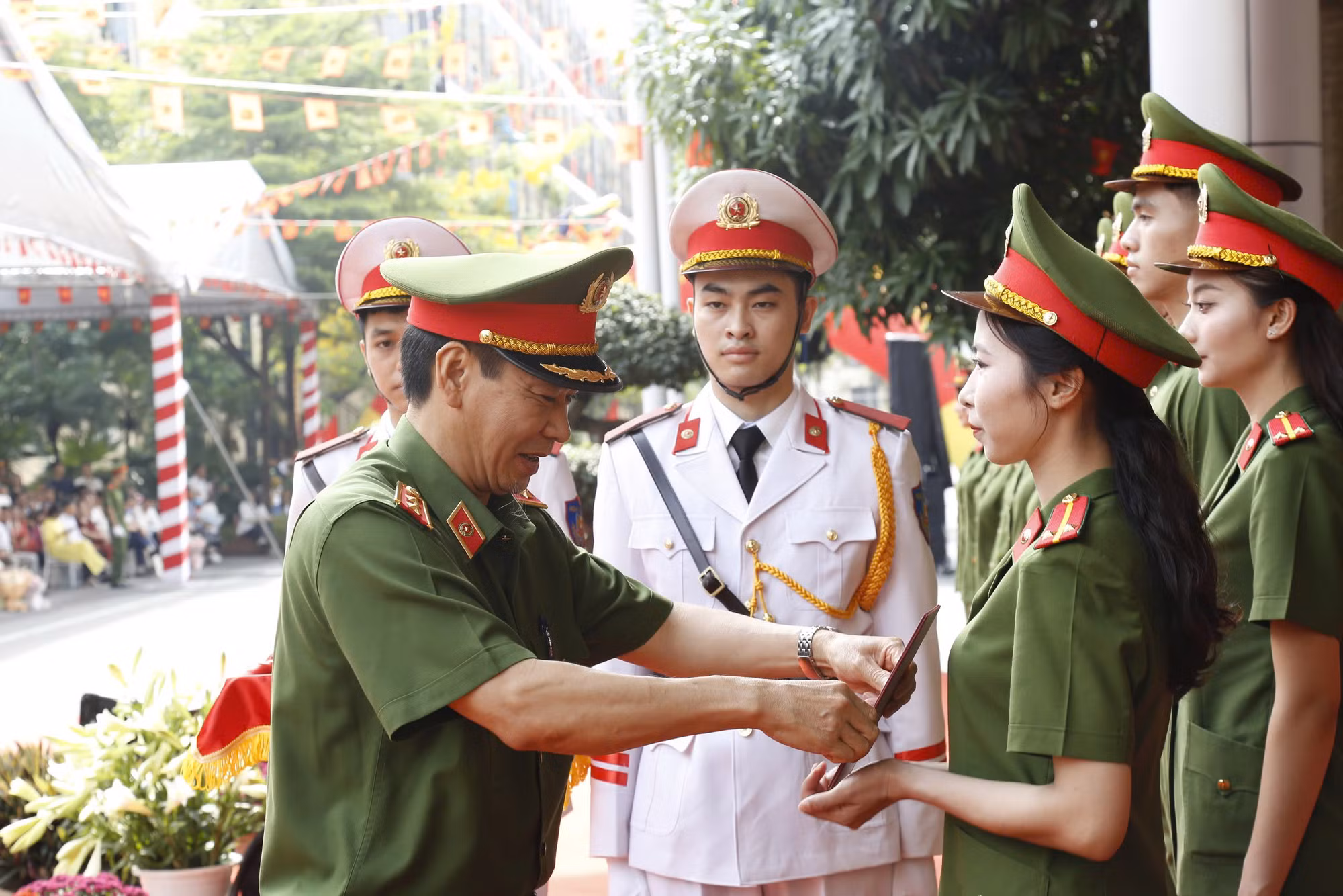 Học viện CSND trao bằng tốt nghiệp cho 1.272 tân sỹ quan Cảnh sát Khóa D46 -0