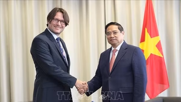 Thủ tướng Phạm Minh Chính làm việc với các doanh nghiệp Estonia, thúc đẩy triển khai các dự án tại Việt Nam