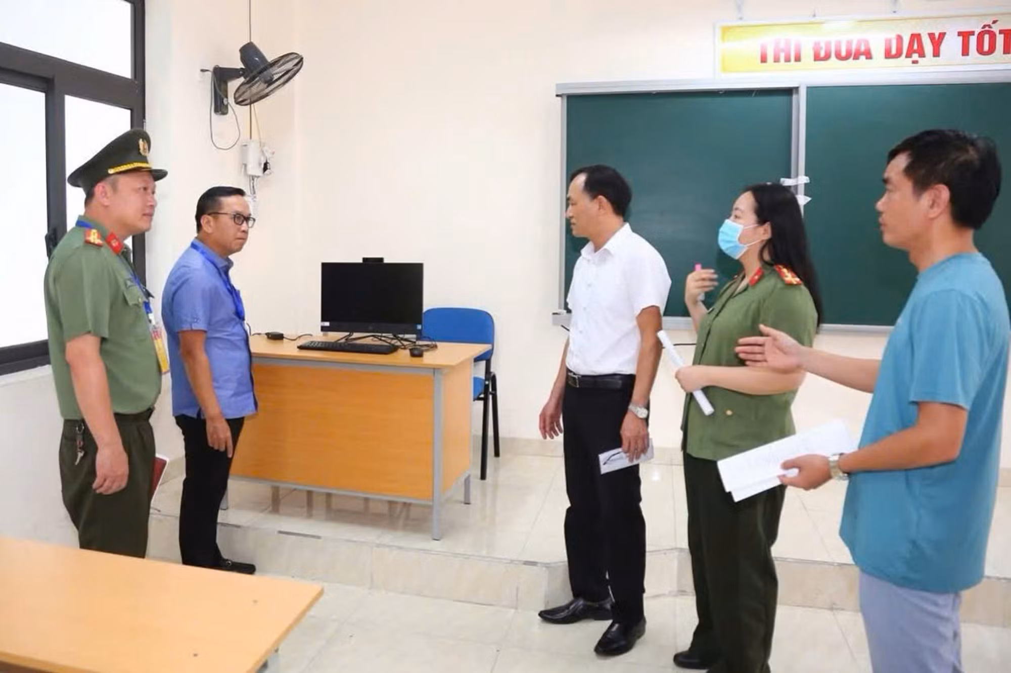 Công an hỗ trợ gần 26 nghìn thí sinh Hải Phòng bước vào kỳ tuyển sinh lớp 10 THPT -0
